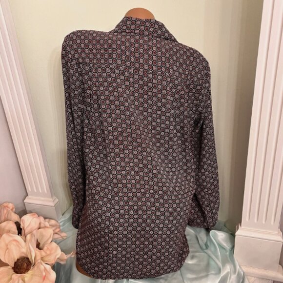 Chelsea & Theodore. Size Small Black red white Tunic. Long Sleeve. Poly. B103 - Picture 4 of 5